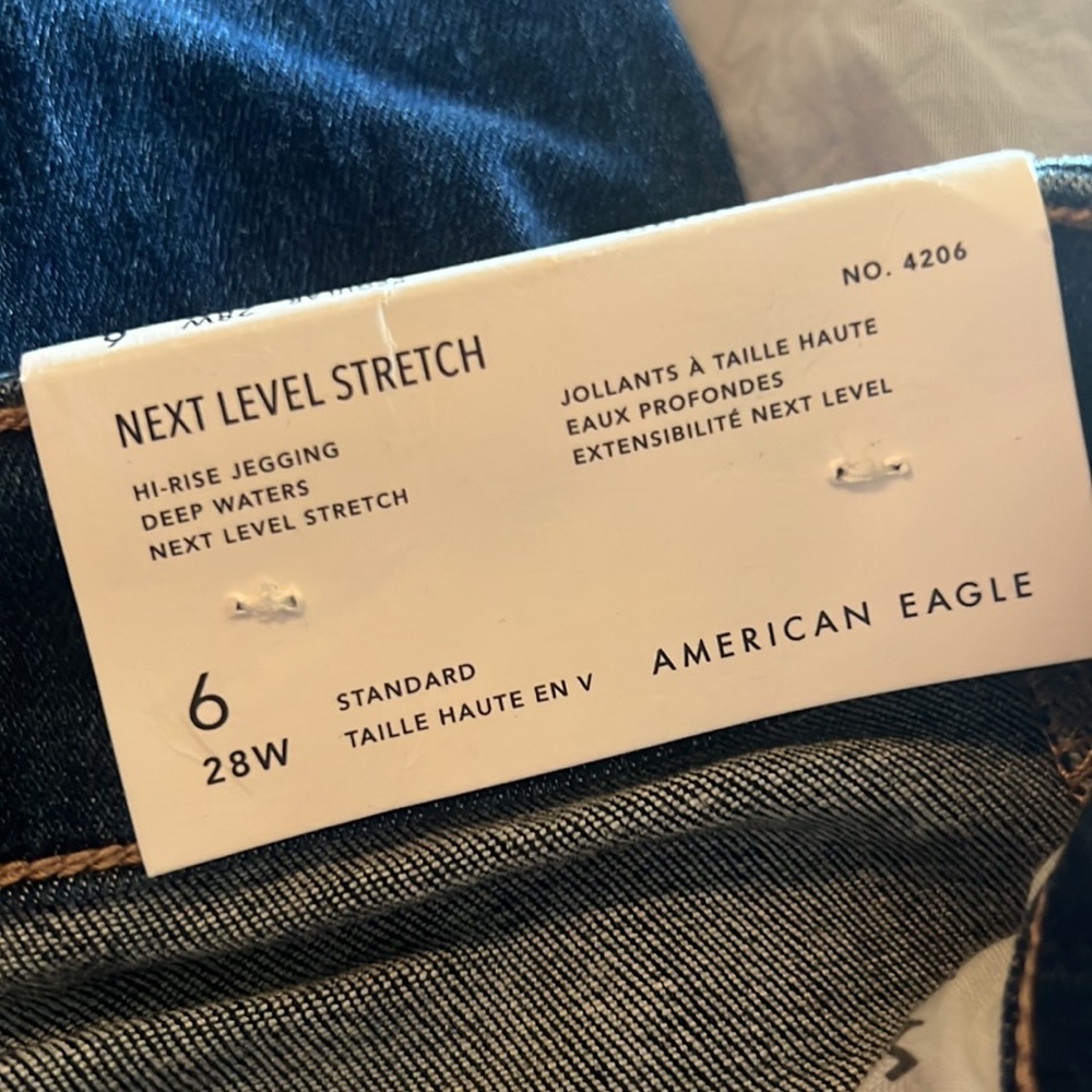 NWT women’s American eagle jeans - Picture 5 of 5